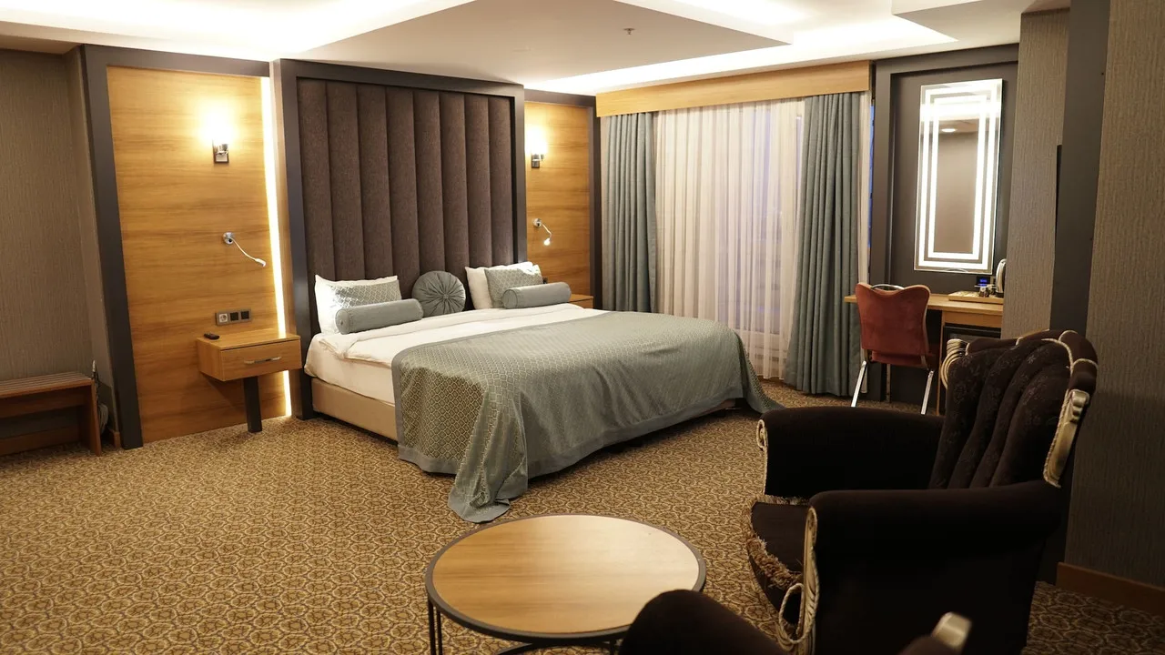 Green Prusa Hotel — rooms and atmosphere