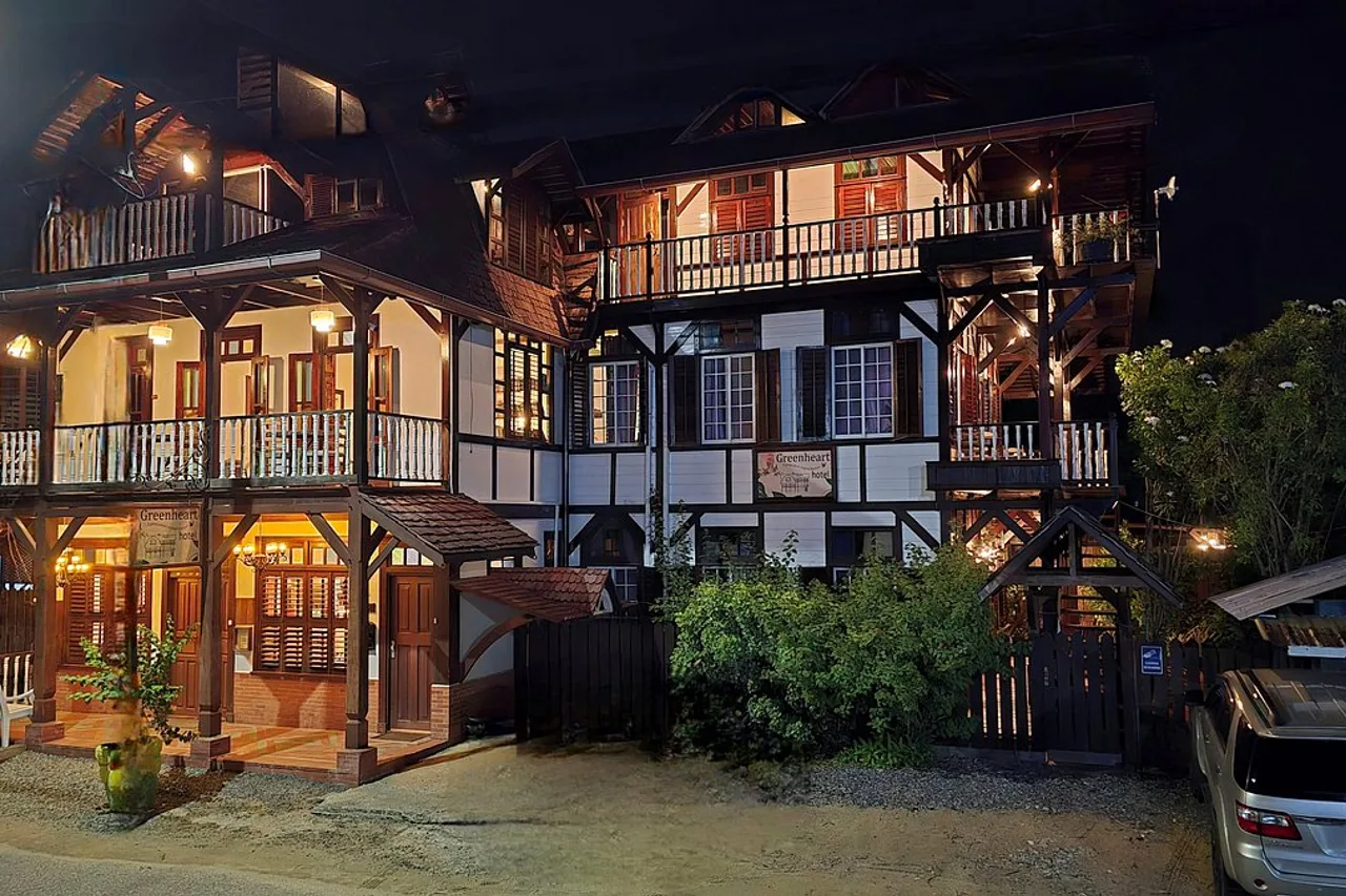 Greenheart Boutique Hotel — โรงแรมในปารามาริโบ