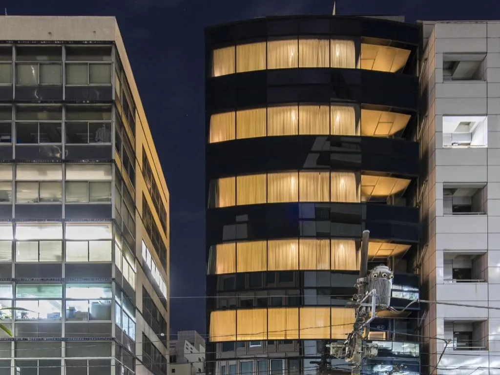 Grids Tokyo Nihombashi East Hotel & Hostel — rooms and atmosphere