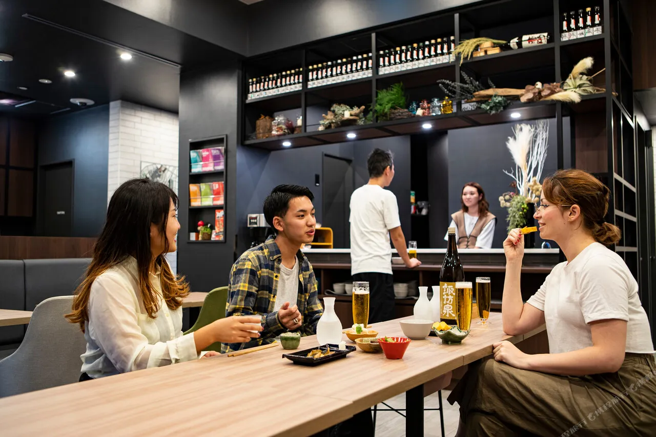 Grids Tokyo Ueno Hotel&Hostel — rooms and atmosphere