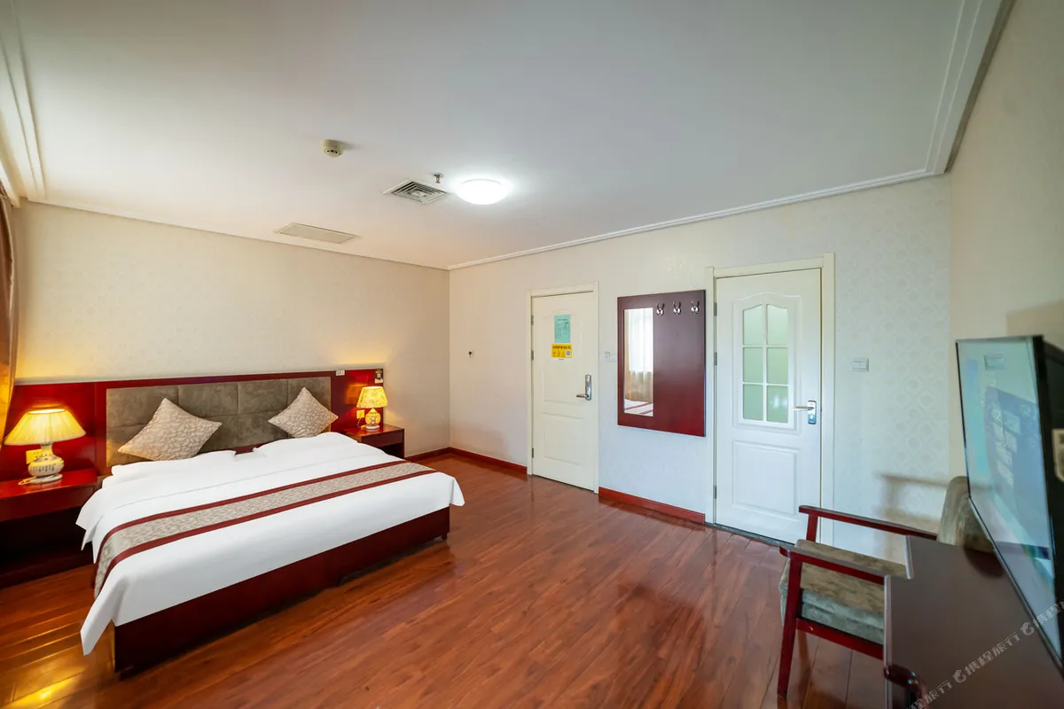 Gucheng Hotel Xi’an North Street Metro Station — rooms and atmosphere