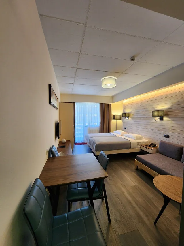 Gudauri Hills Apart Hotel — rooms and atmosphere