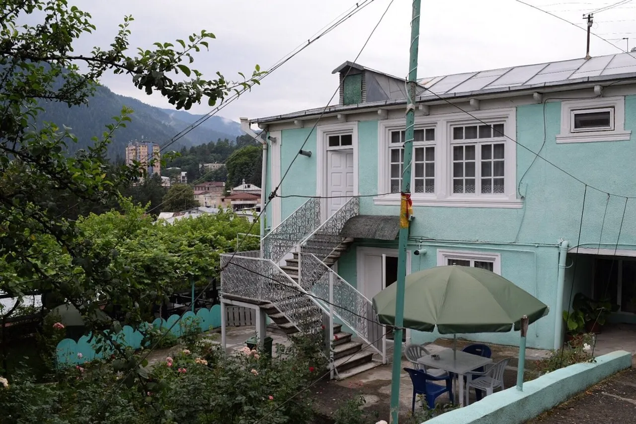 Guest House Green Rose — ภาพห้องพักและบรรยากาศ