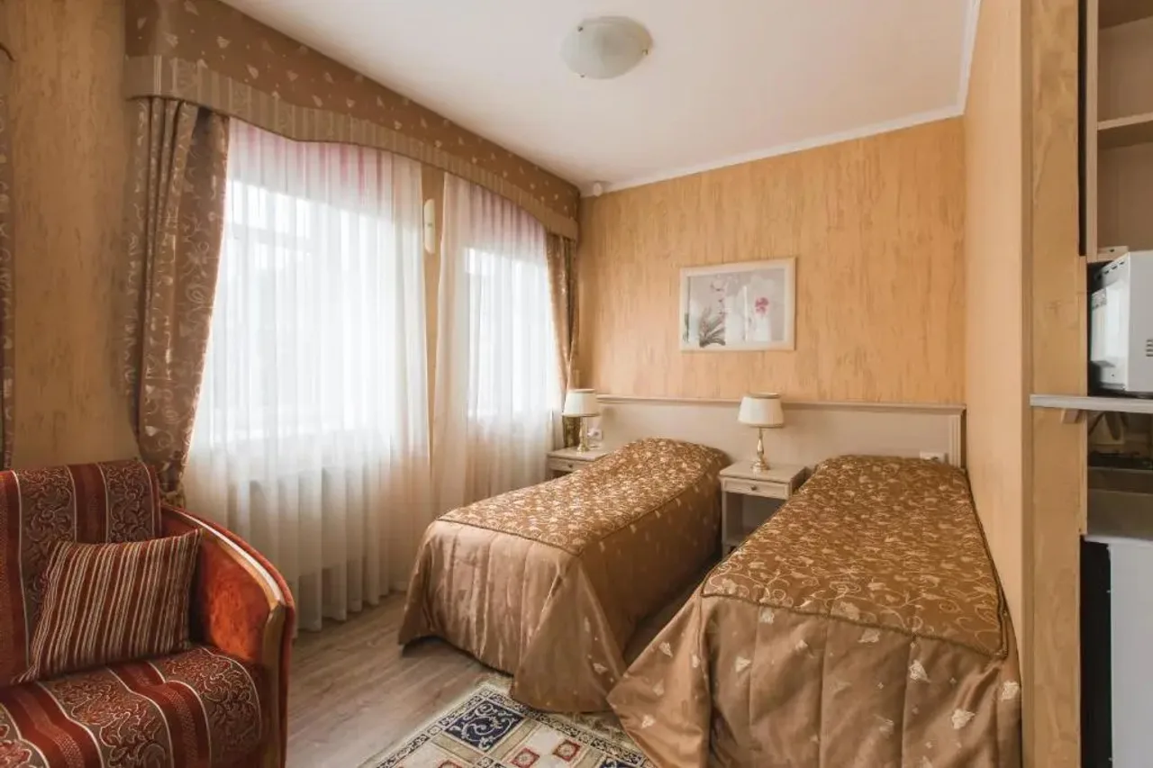 Guest House on Verkhne-Beregovaya — rooms and atmosphere