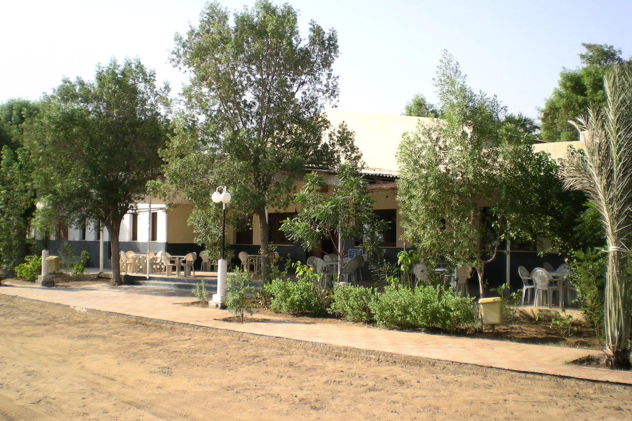 Gurgussum Beach Hotel — มัสซาวา
