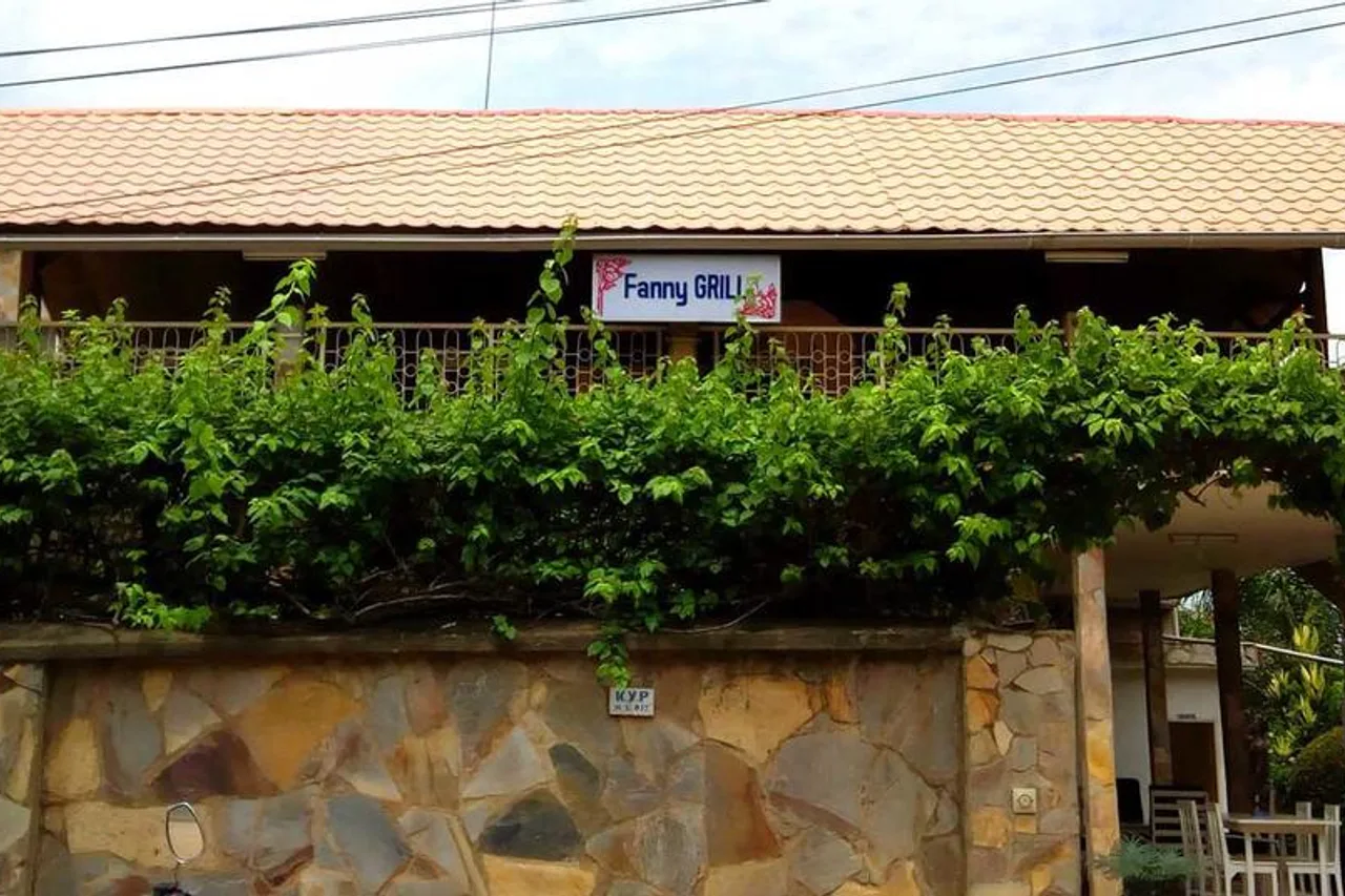 Hôtel Chez Fanny — ภาพห้องพักและบรรยากาศ