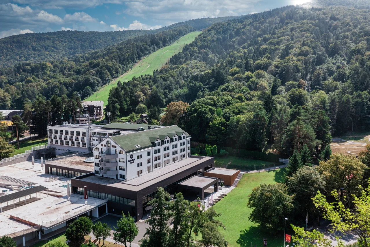 HABAKUK Wellness & Event Hotel — มาริบอร์