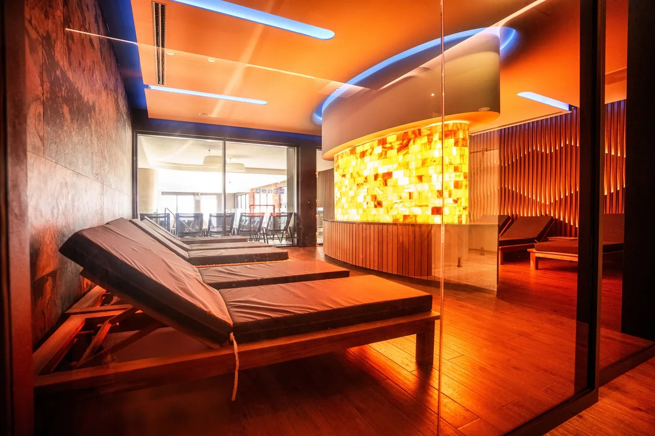 HABAKUK Wellness & Event Hotel — ภาพห้องพักและบรรยากาศ