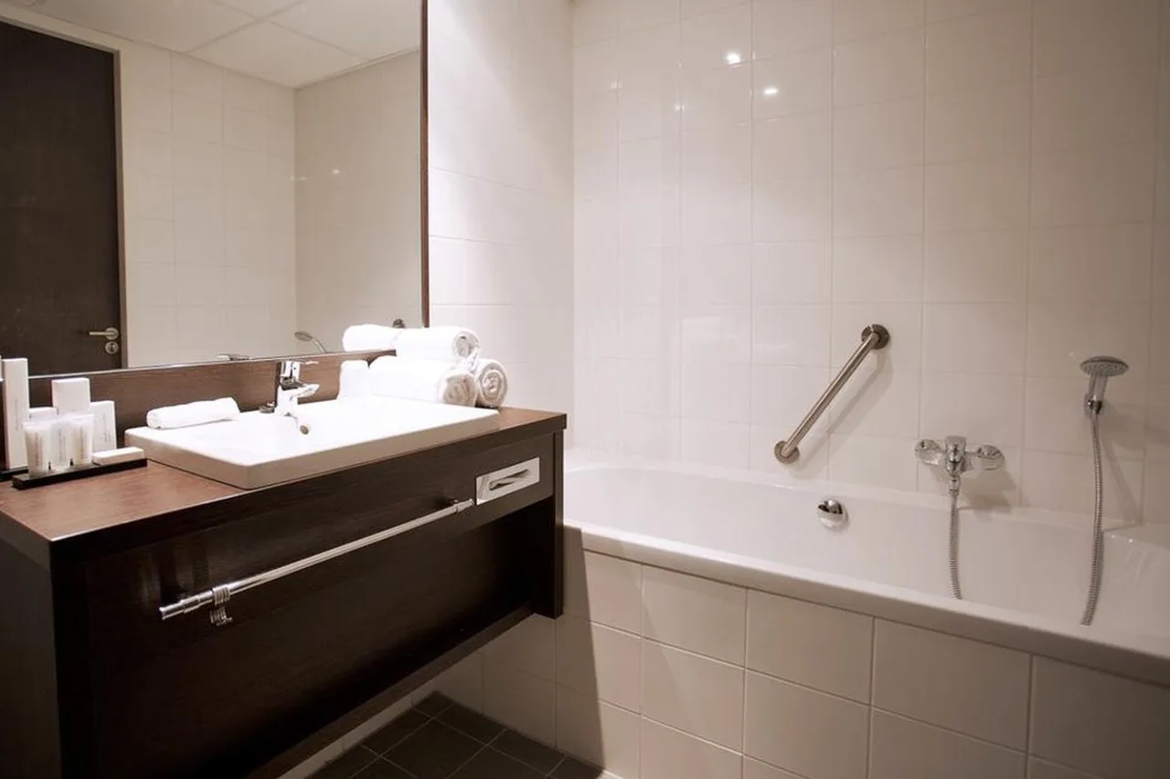 Hampshire Hotel - Delft Centre — ภาพห้องพักและบรรยากาศ