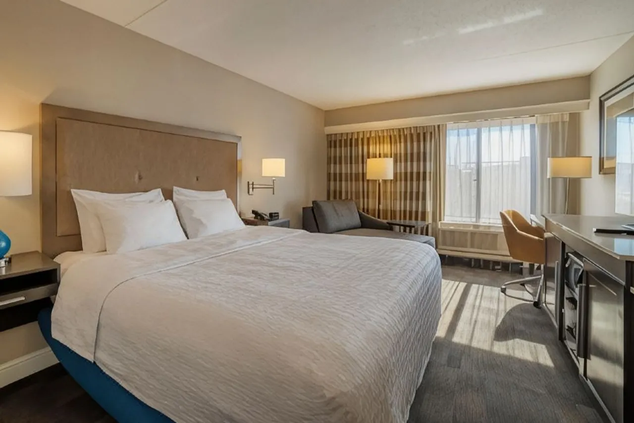 Hampton Inn Carlstadt-At The Meadowlands — ภาพห้องพักและบรรยากาศ