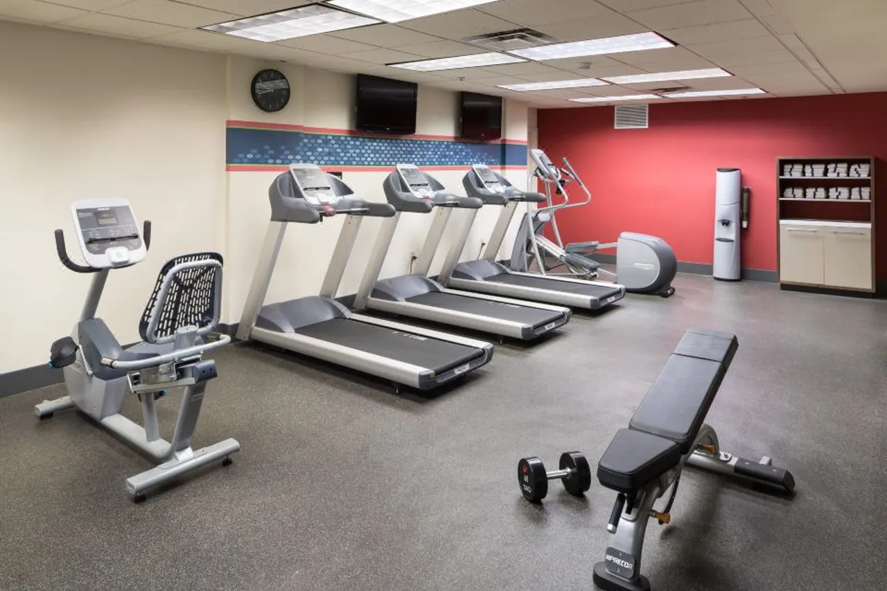 Hampton Inn & Suites Atlanta-Downtown — ภาพห้องพักและบรรยากาศ