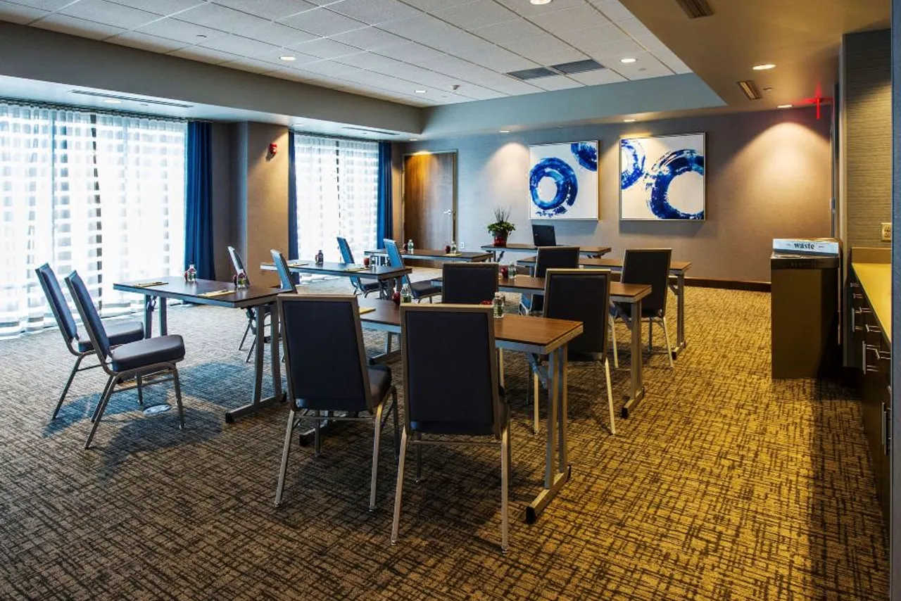 Hampton Inn & Suites Foxborough/Mansfield — ภาพห้องพักและบรรยากาศ
