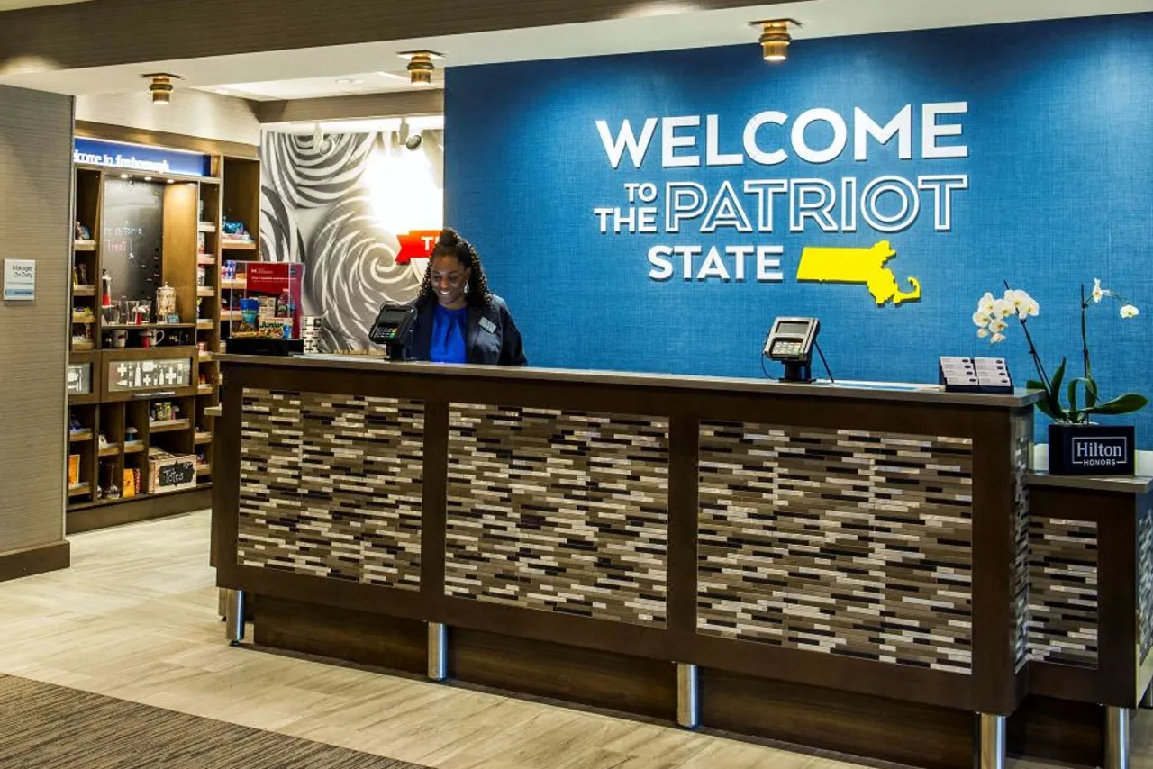 Hampton Inn & Suites Foxborough/Mansfield — ภาพห้องพักและบรรยากาศ