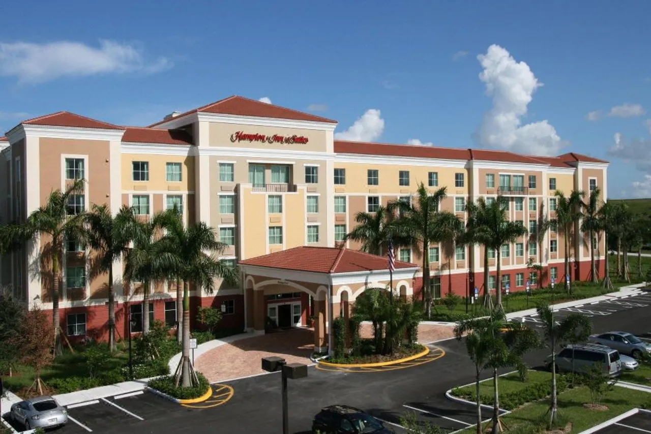 Hampton Inn & Suites Ft. Lauderdale/Miramar — ภาพห้องพักและบรรยากาศ