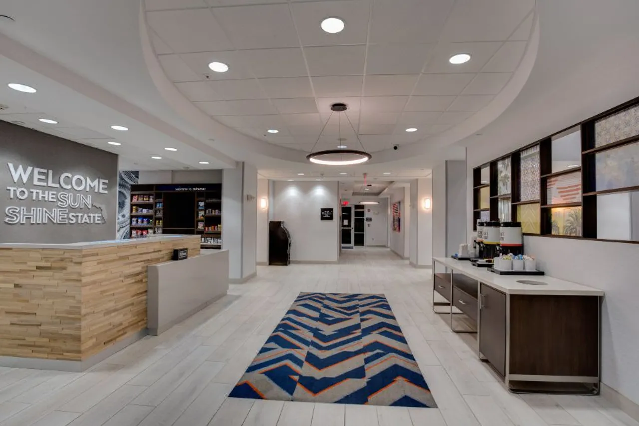 Hampton Inn & Suites Ft. Lauderdale/Miramar — ภาพห้องพักและบรรยากาศ