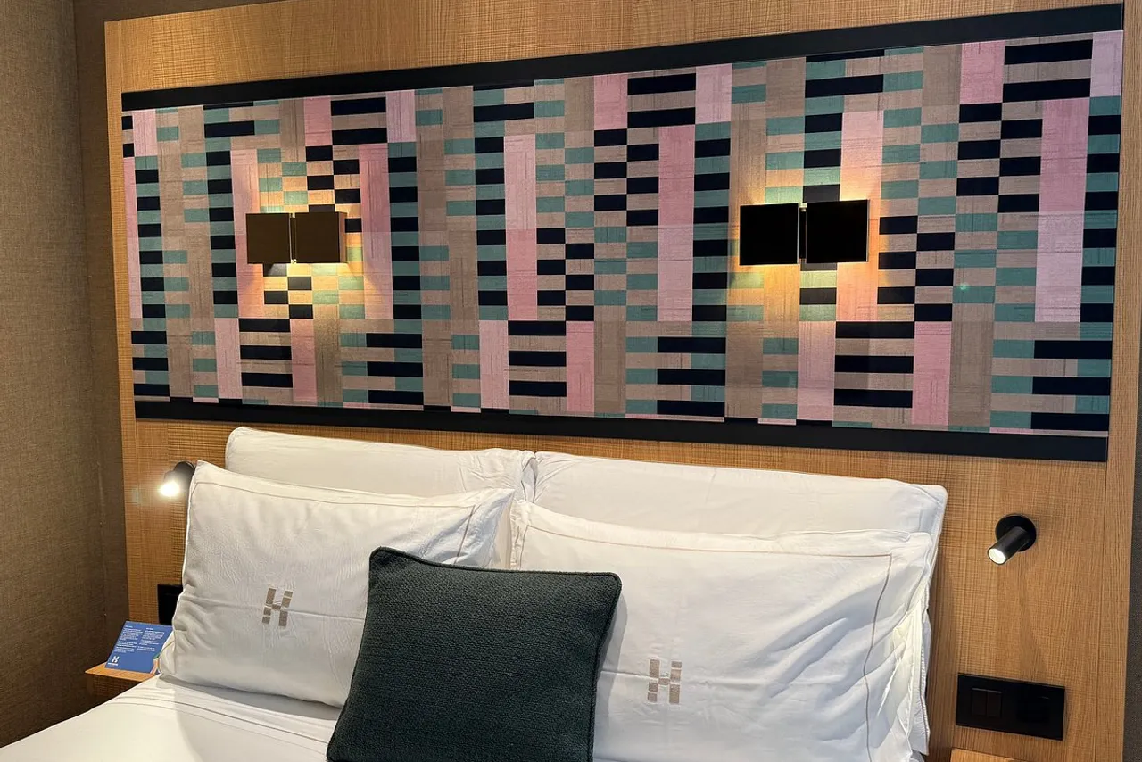 Hôtel Hannong & Wine Bar — ภาพห้องพักและบรรยากาศ