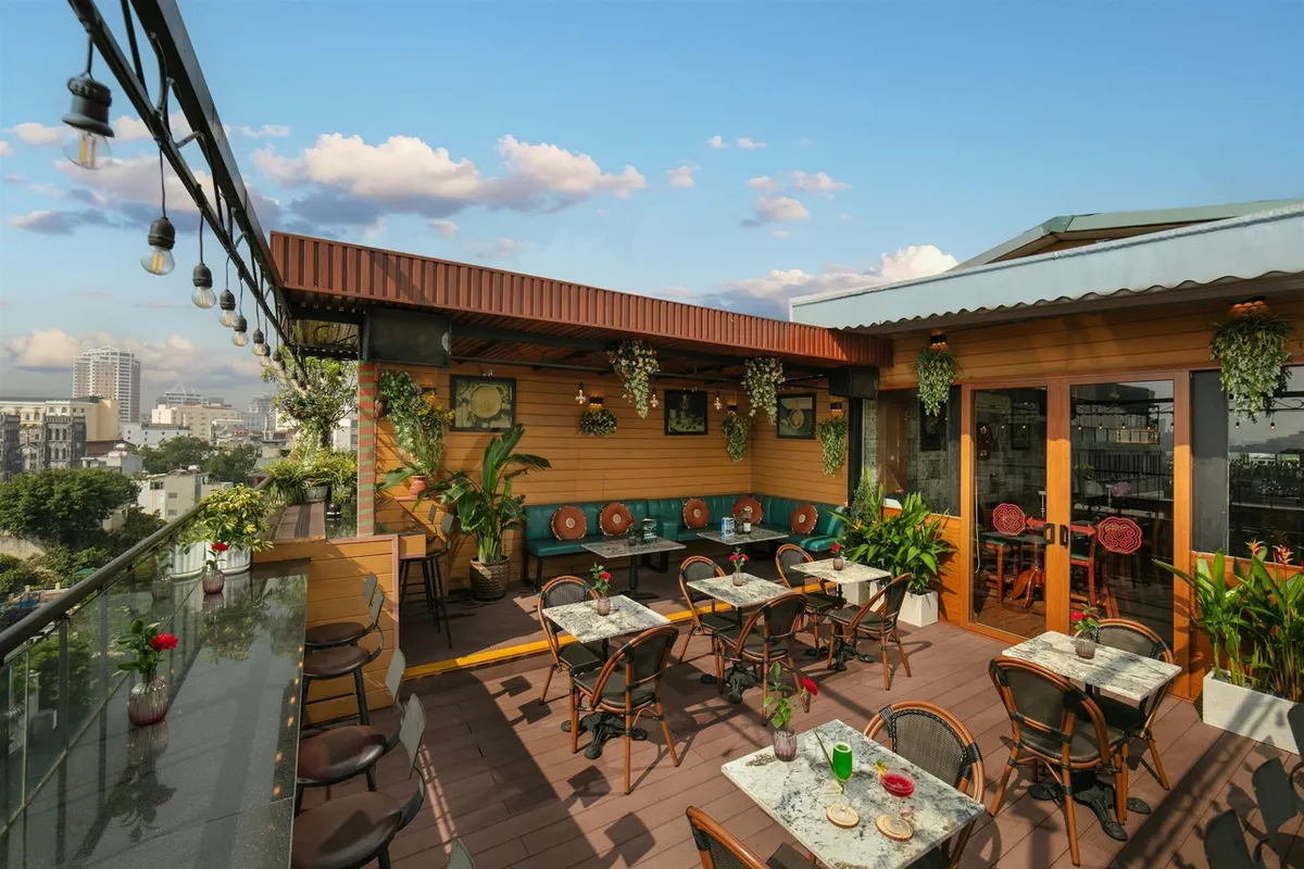 Hanoi Pearl Hotel — rooms and atmosphere