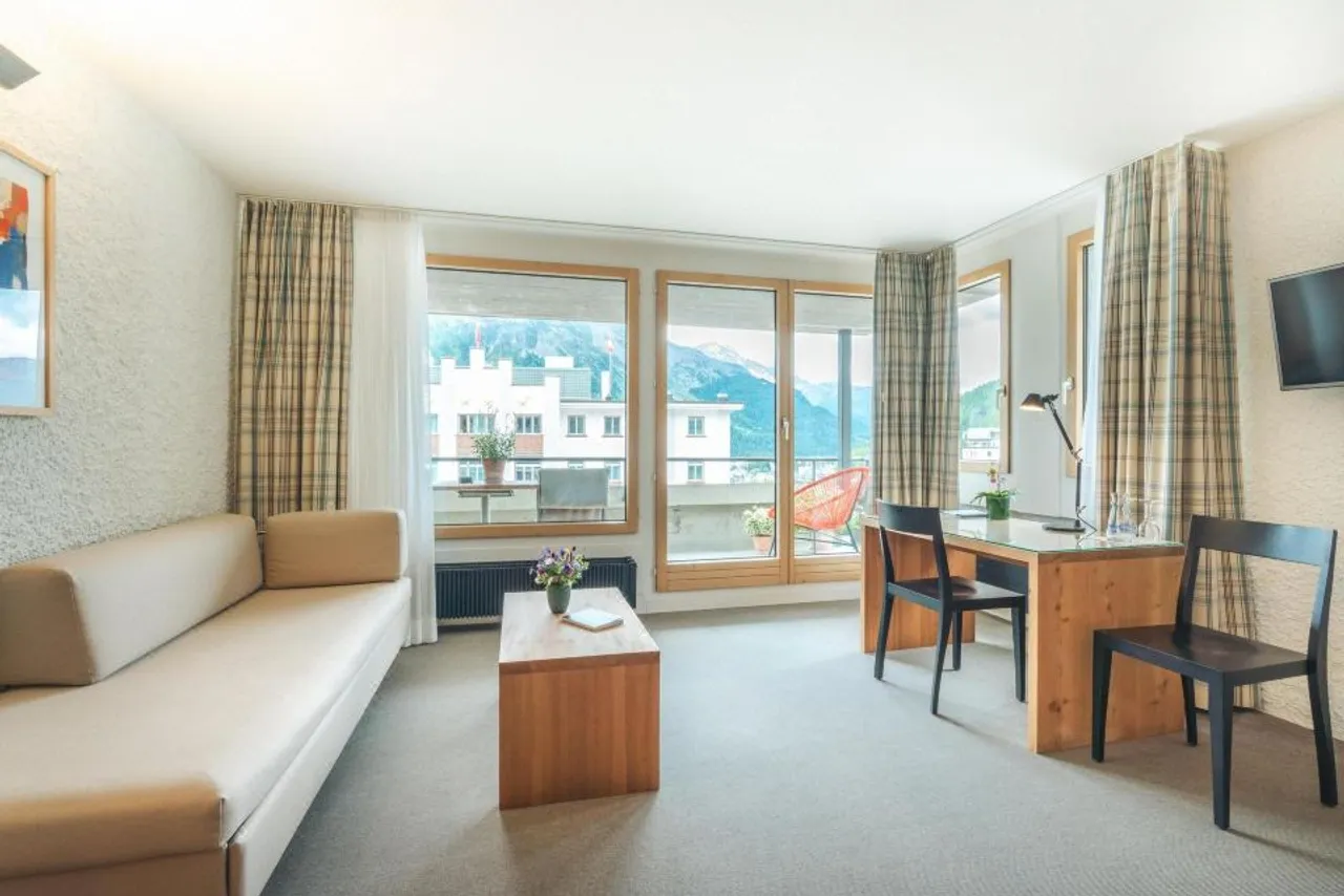 Hotel Hauser St. Moritz — ภาพห้องพักและบรรยากาศ