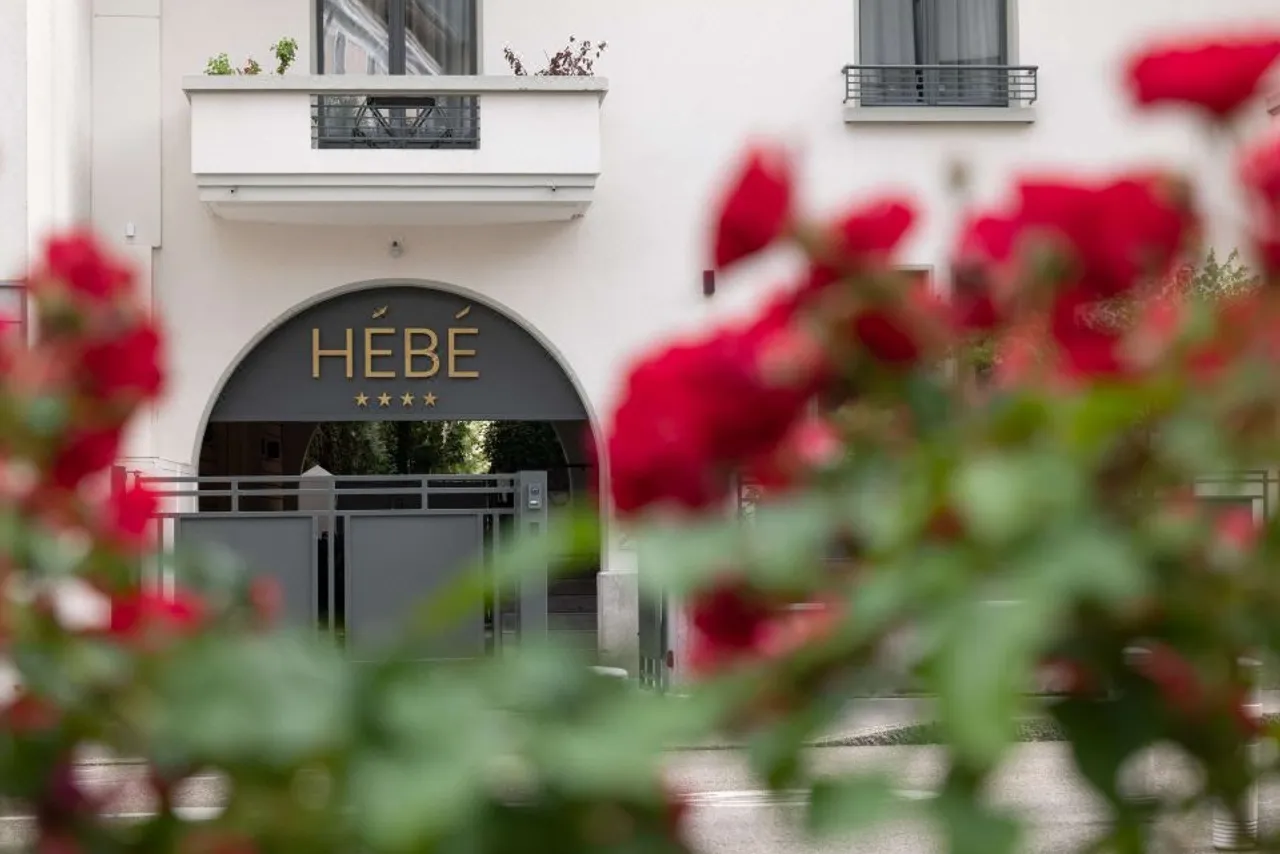 Hôtel Hébé (Hébé Hotel)