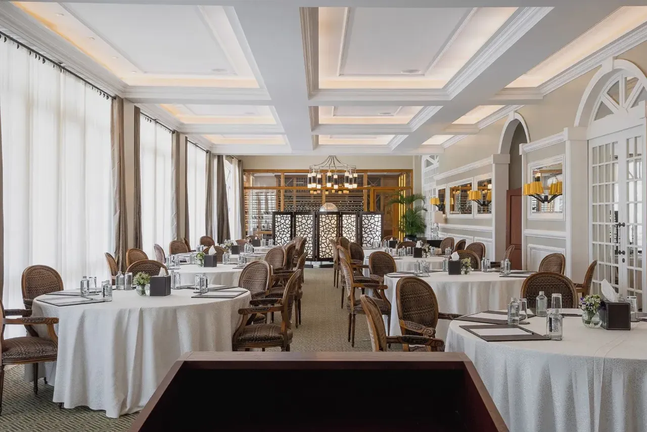 Hemingways Nairobi — rooms and atmosphere