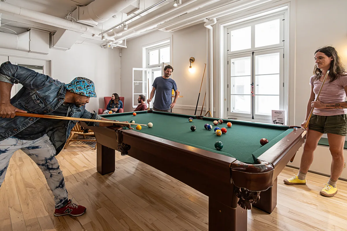 HI Quebec – Auberge Internationale de Québec — ภาพห้องพักและบรรยากาศ