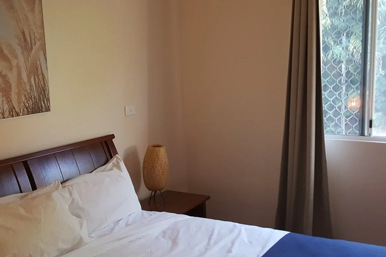 Hibiscus Apartments — ภาพห้องพักและบรรยากาศ