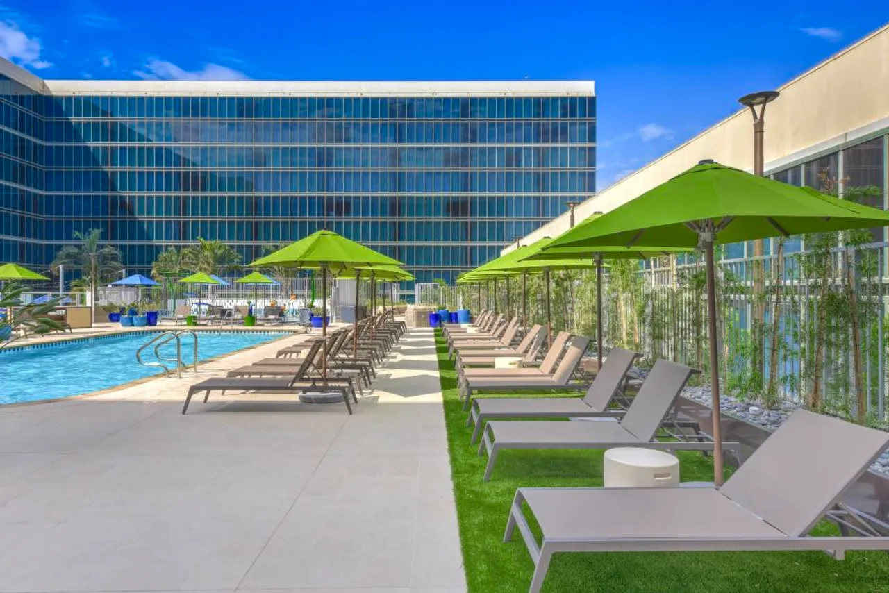 Hilton Anaheim — ภาพห้องพักและบรรยากาศ