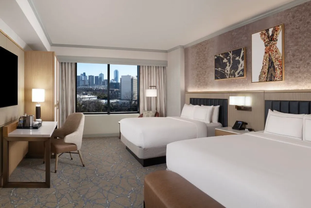 Hilton Anatole — ภาพห้องพักและบรรยากาศ
