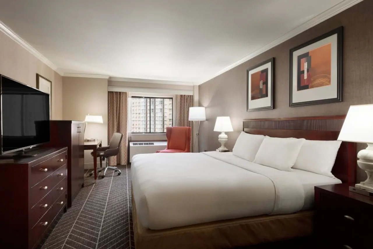 Hilton Arlington — โรงแรมในใกล้ AT&T Stadium