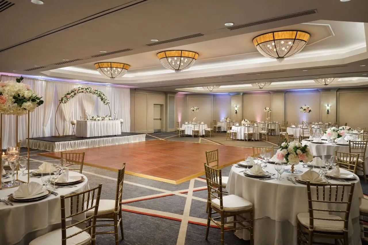 Hilton Arlington — ภาพห้องพักและบรรยากาศ