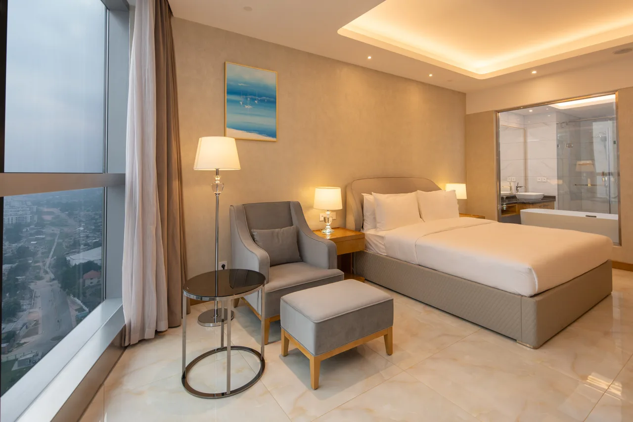 Hilton Brazzaville Les Tours Jumelles Hotel &amp; Residences — rooms and atmosphere