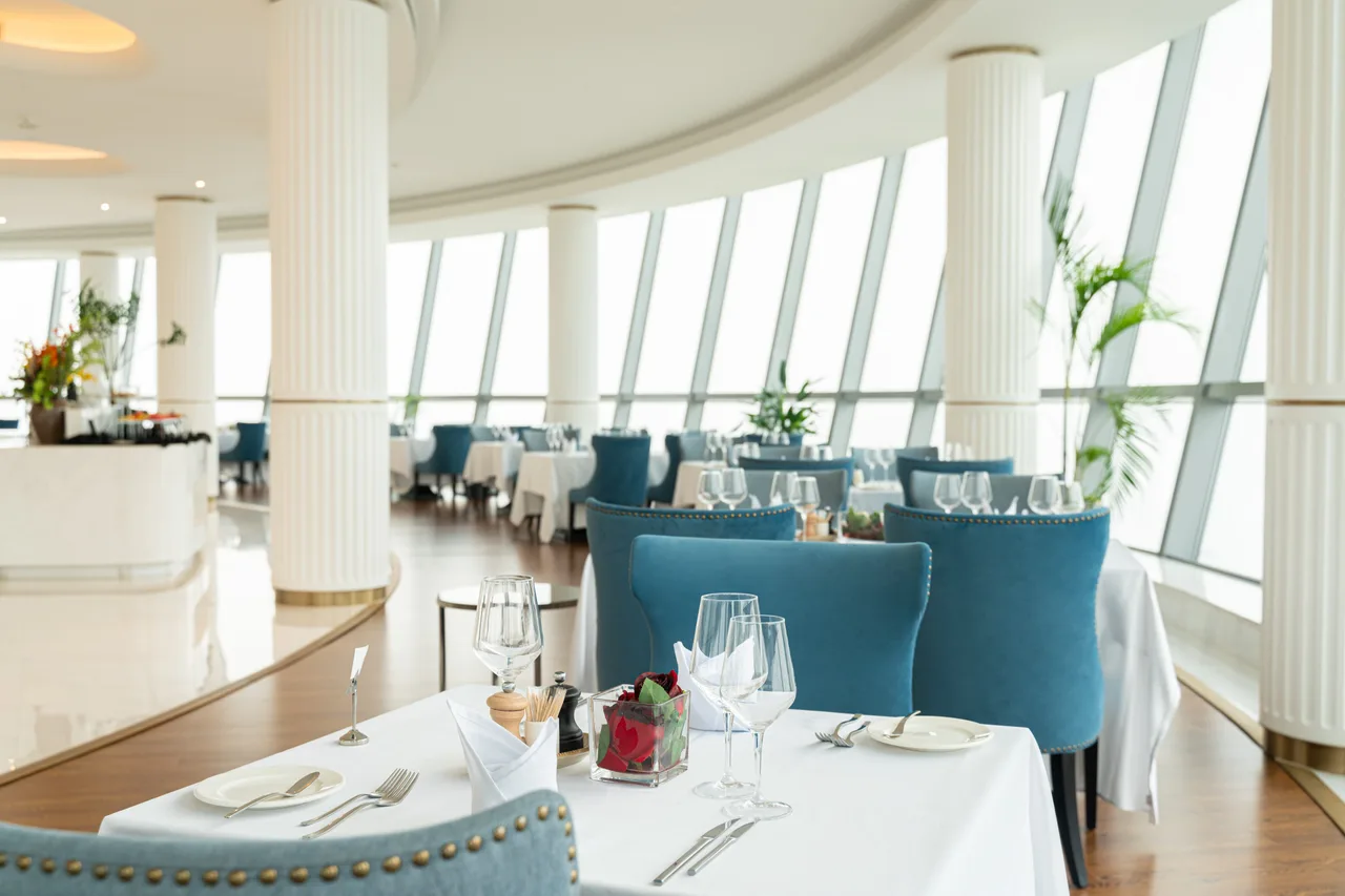 Hilton Brazzaville Les Tours Jumelles Hotel &amp; Residences — rooms and atmosphere