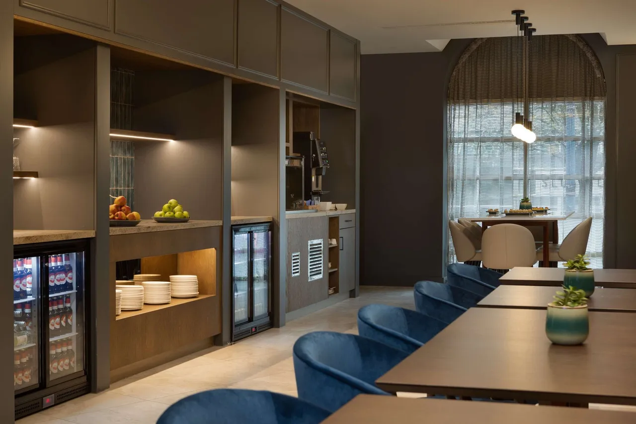 Hilton Cardiff — rooms and atmosphere