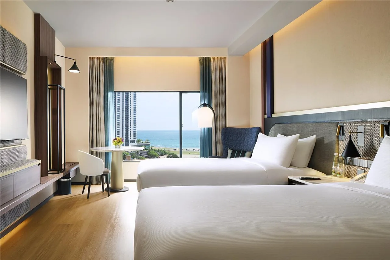 Hilton Colombo — rooms and atmosphere