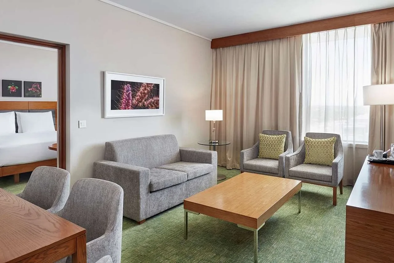 Hilton Garden Inn Gaborone — ภาพห้องพักและบรรยากาศ