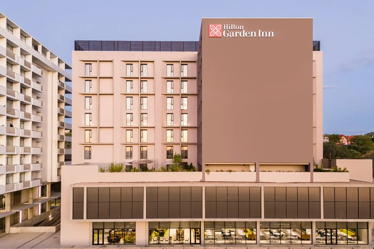 Hilton Garden Inn Windhoek — โรงแรมในวินด์ฮุก