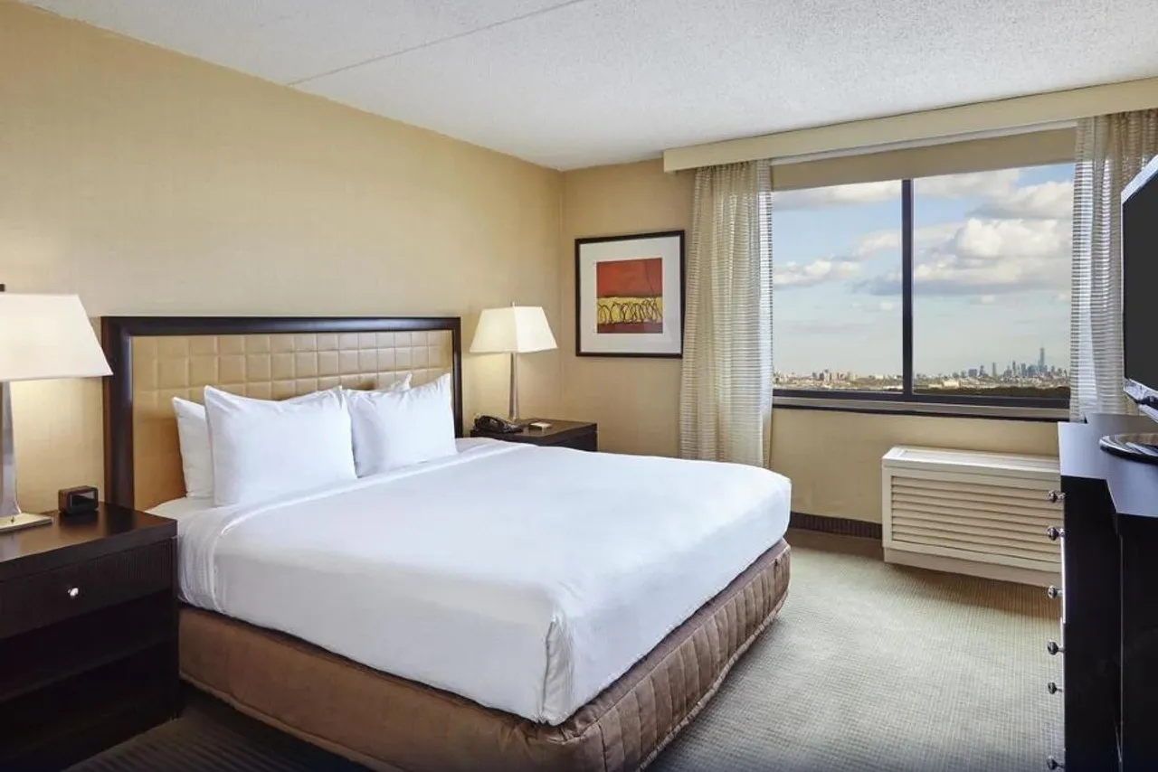Hilton Hasbrouck Heights/Meadowlands — ภาพห้องพักและบรรยากาศ