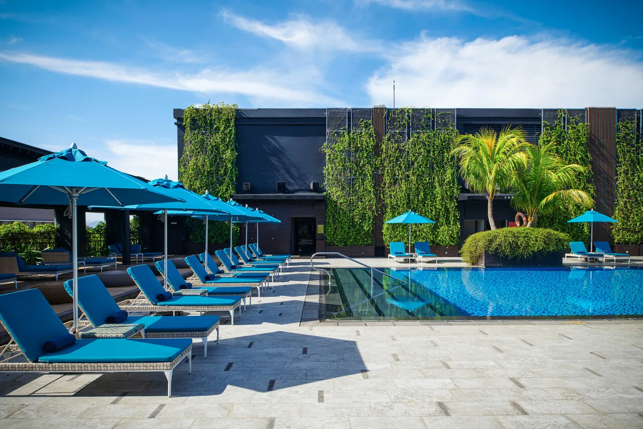 Hilton Kota Kinabalu — rooms and atmosphere