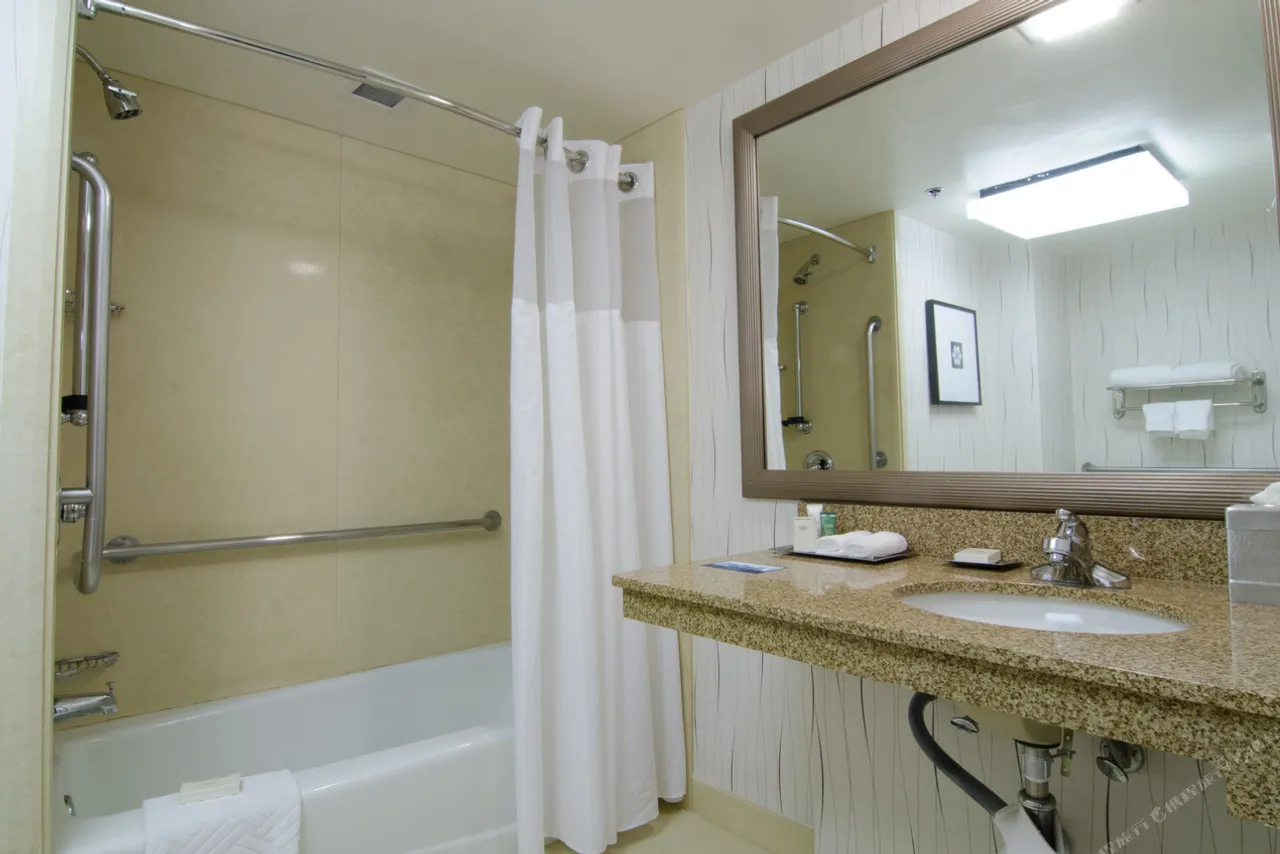 Hilton Los Angeles Airport — ภาพห้องพักและบรรยากาศ
