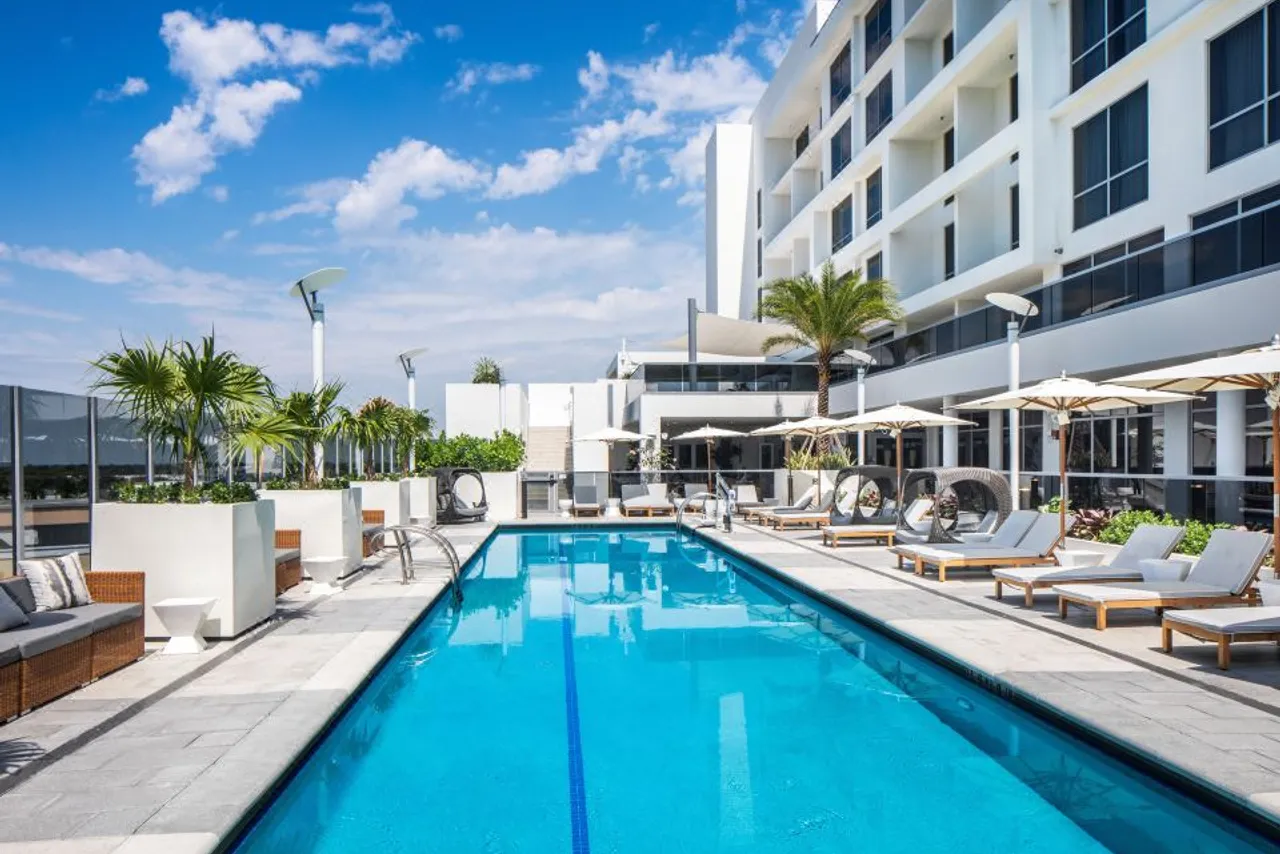 Hilton Miami Aventura — ภาพห้องพักและบรรยากาศ