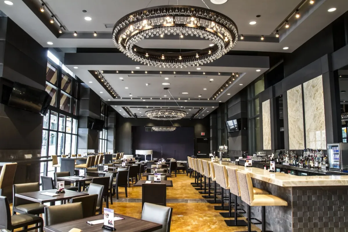 Hilton Niagara Falls/Fallsview Hotel and Suites — ภาพห้องพักและบรรยากาศ