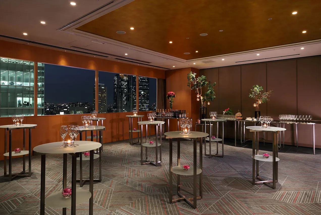 Hilton Osaka — rooms and atmosphere