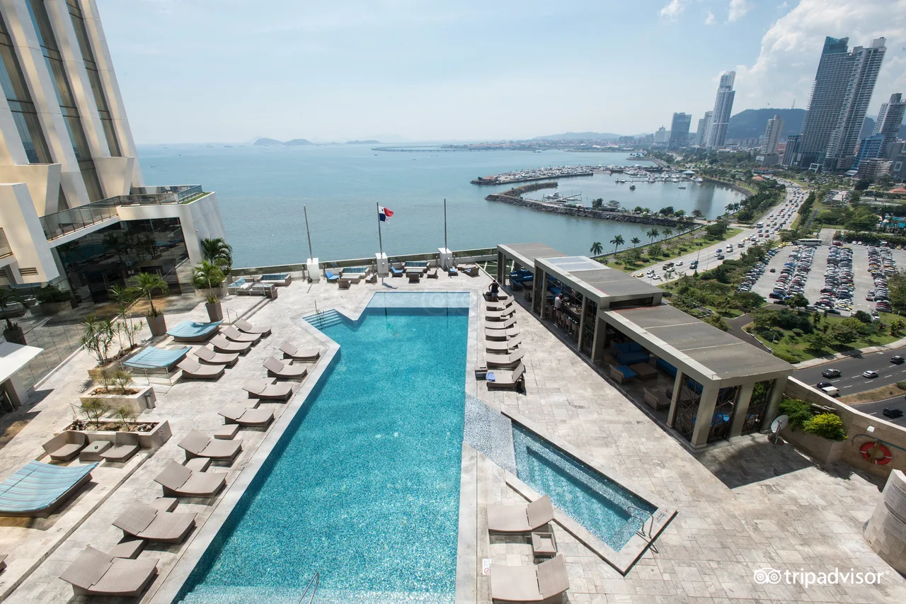Hilton Panama — rooms and atmosphere