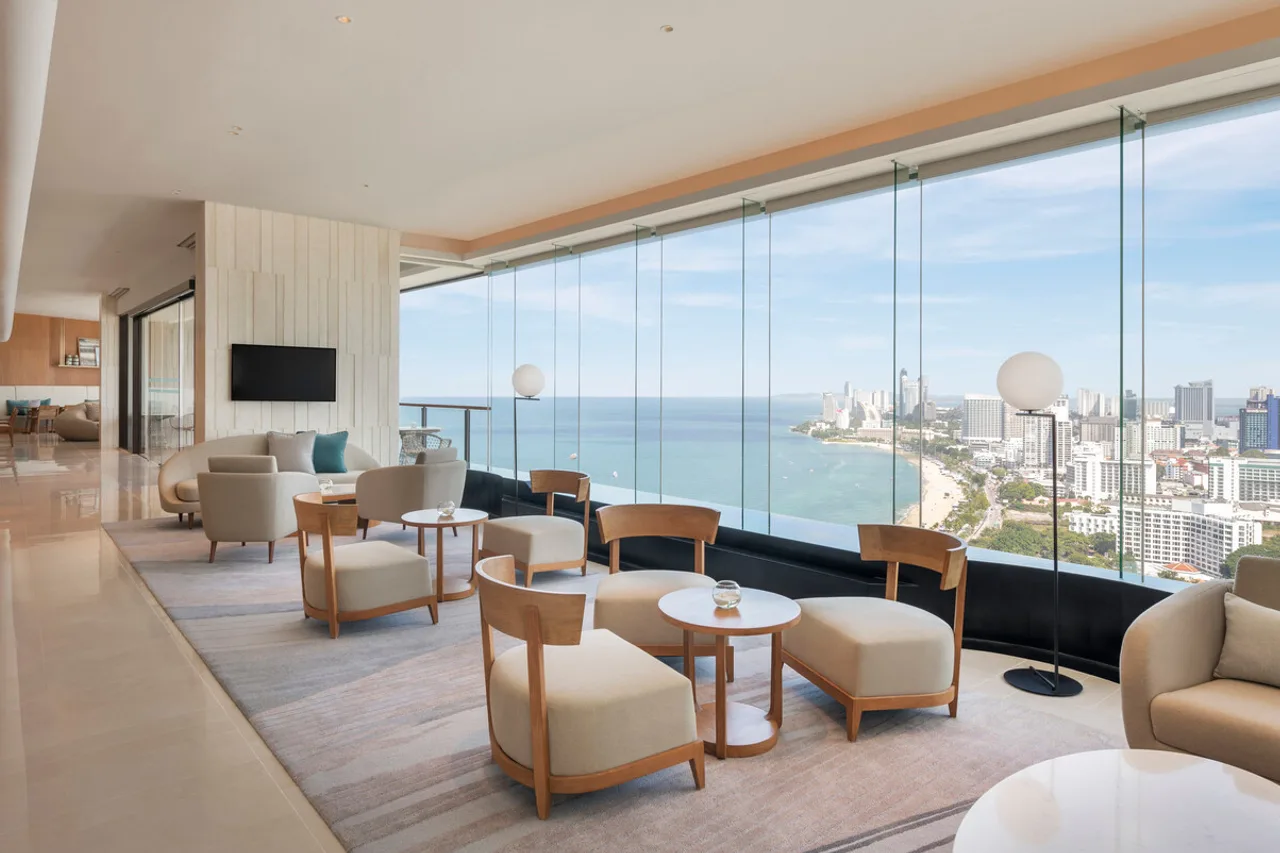 Hilton Pattaya — rooms and atmosphere
