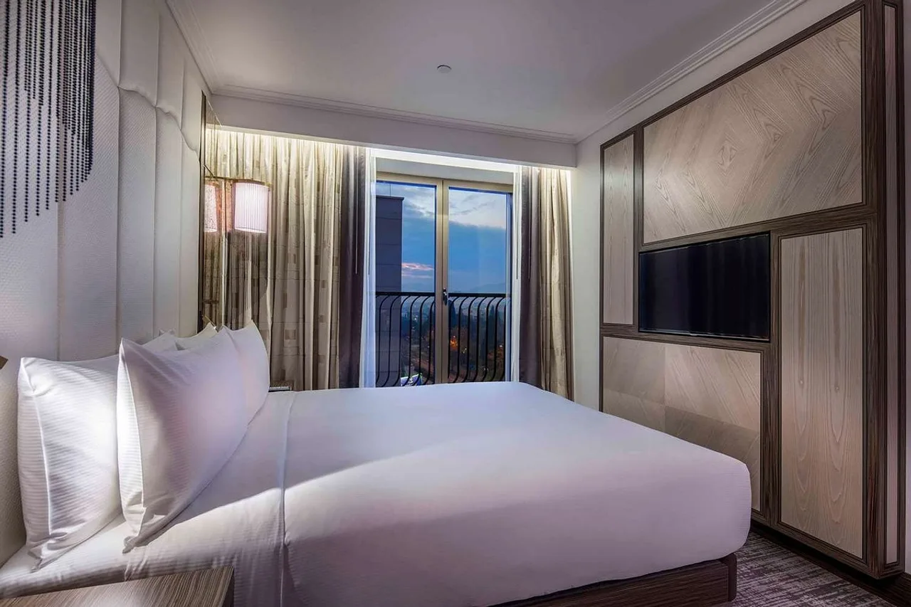 Hilton Podgorica Crna Gora — ภาพห้องพักและบรรยากาศ