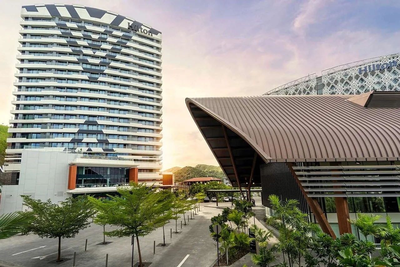 Hilton Port Moresby Hotel and Residences — ภาพห้องพักและบรรยากาศ