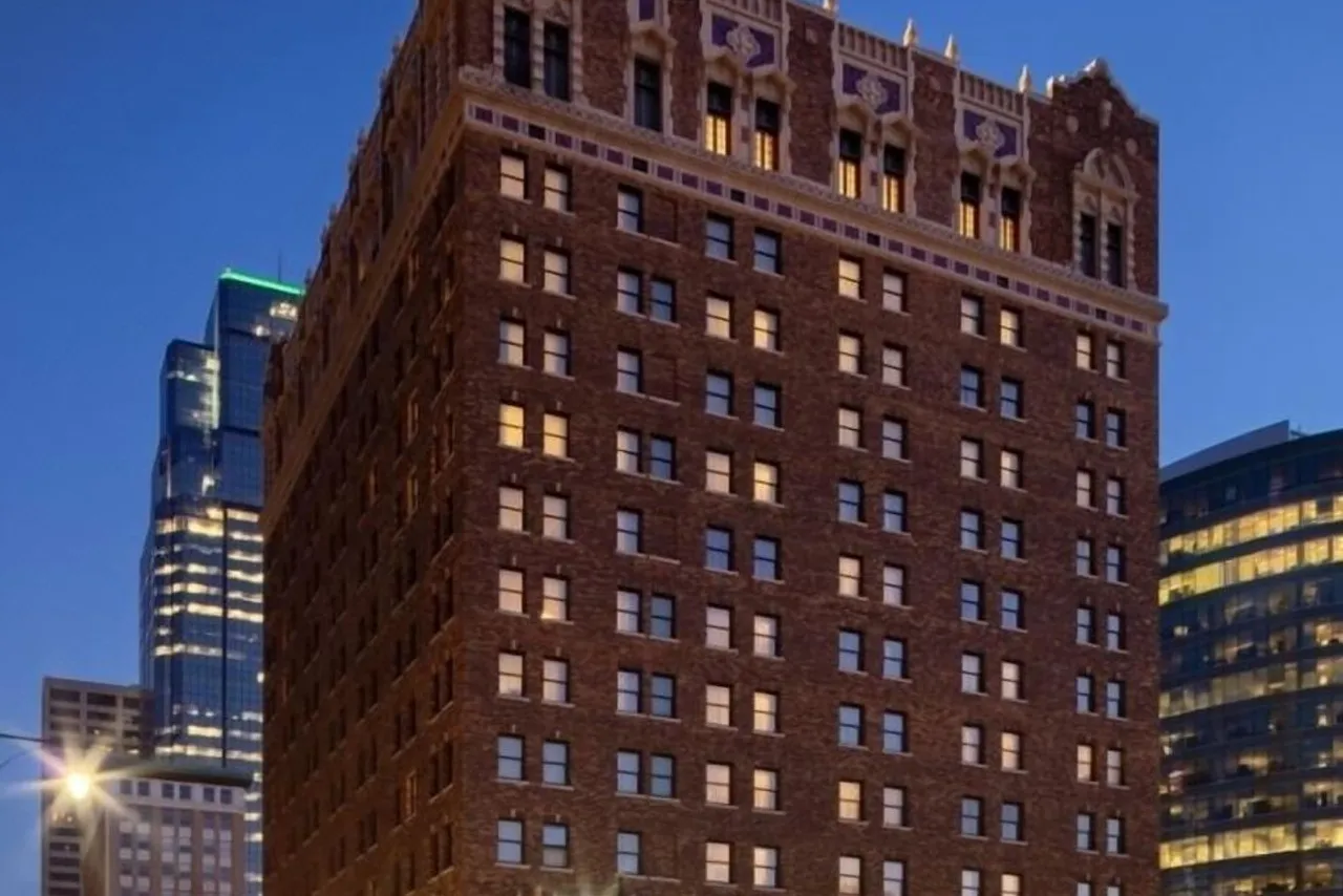 Hilton President Kansas City — โรงแรมในแคนซัสซิตี