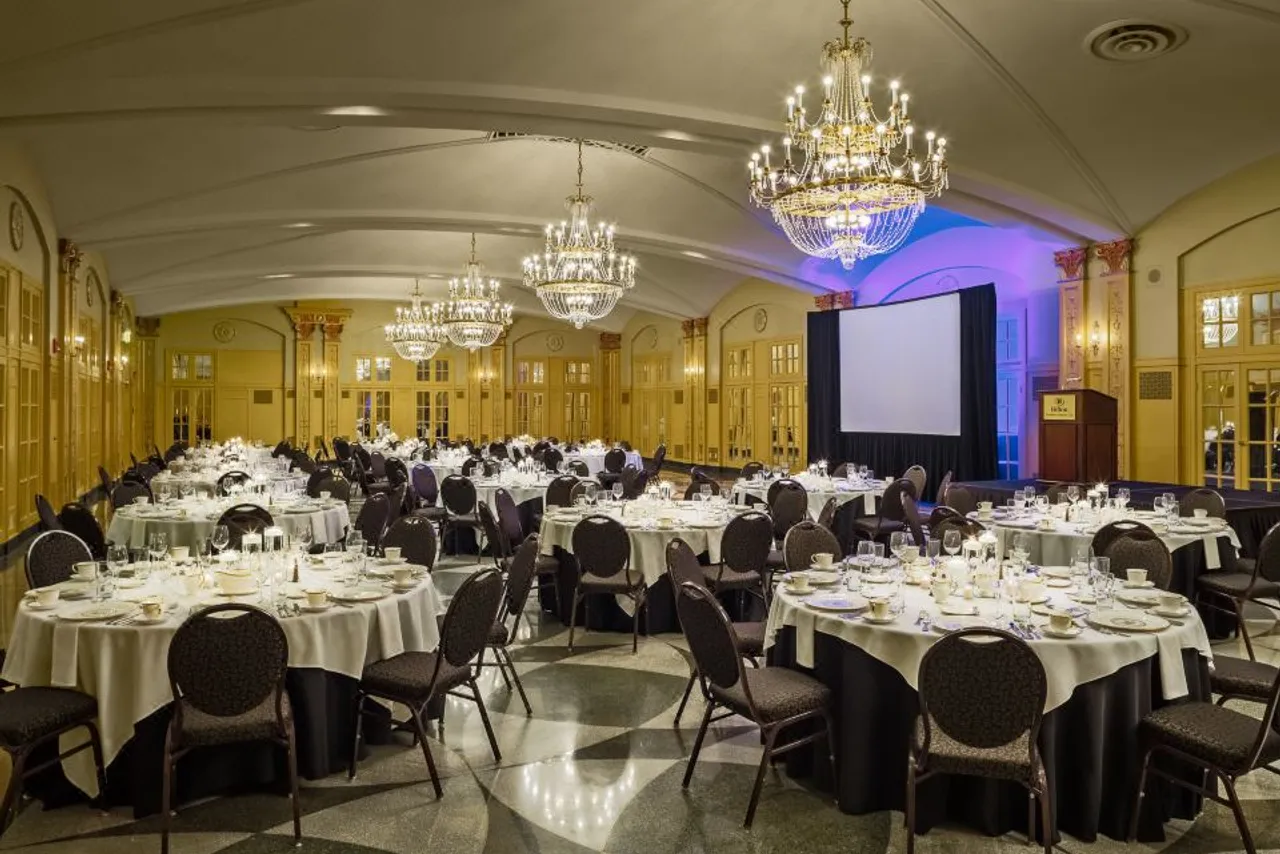 Hilton President Kansas City — ภาพห้องพักและบรรยากาศ