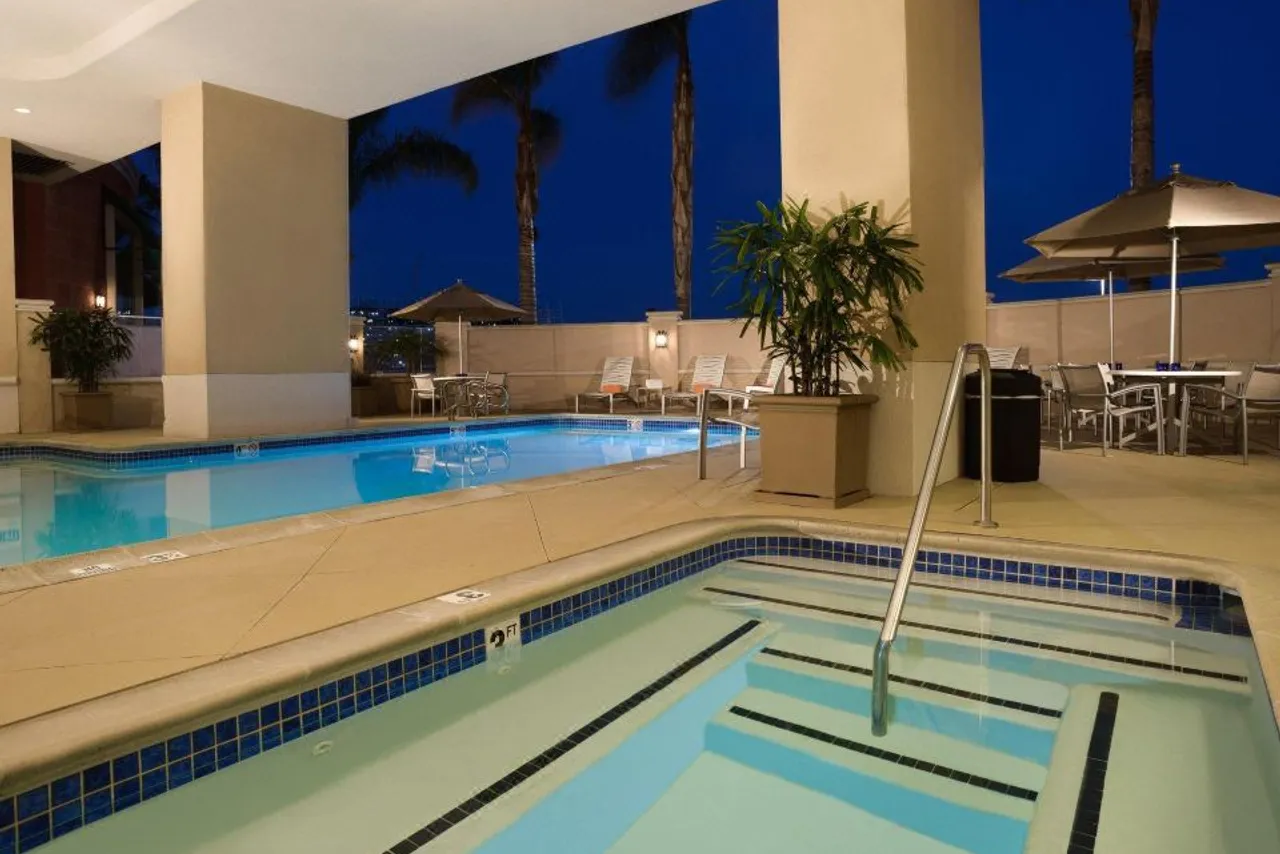 Hilton Santa Clara — ภาพห้องพักและบรรยากาศ