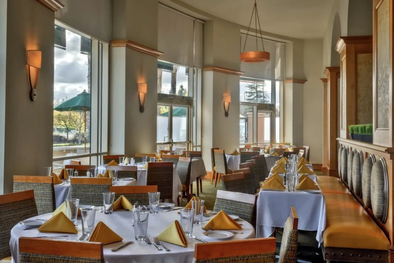 Hilton Santa Clara — ภาพห้องพักและบรรยากาศ